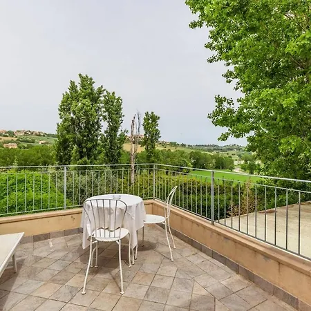 Casali Marchigiani - Private Con Piscina, Giardino E Vista Panoramica 펜션