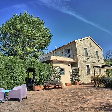 Casali Marchigiani - Private Con Piscina, Giardino E Vista Panoramica Ferienhaus